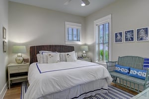 1st Floor King Bedroom