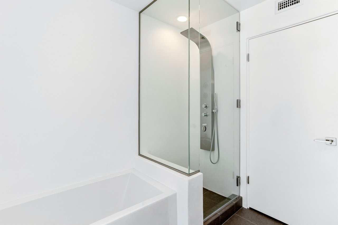 Ensuite bath