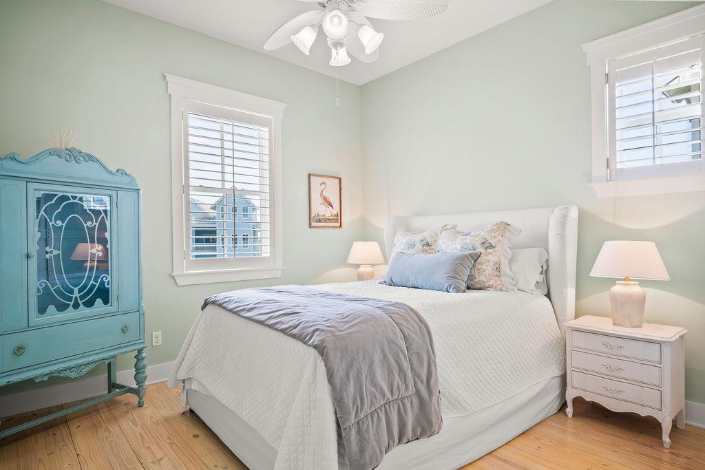 2nd Floor, Second Queen Bedroom