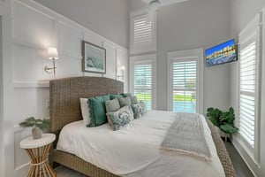 2nd Floor King Primary Suite