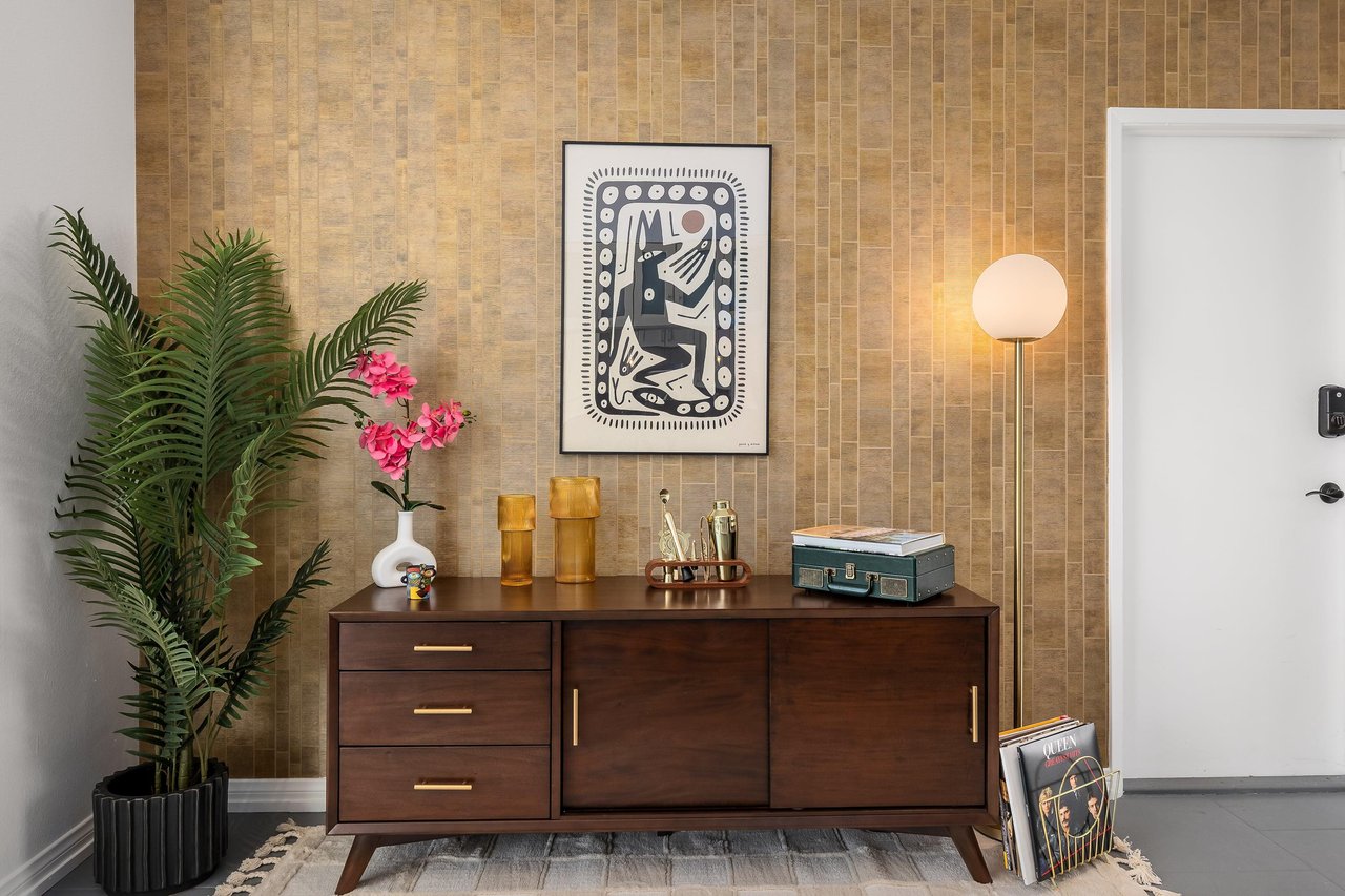 Elegant decor