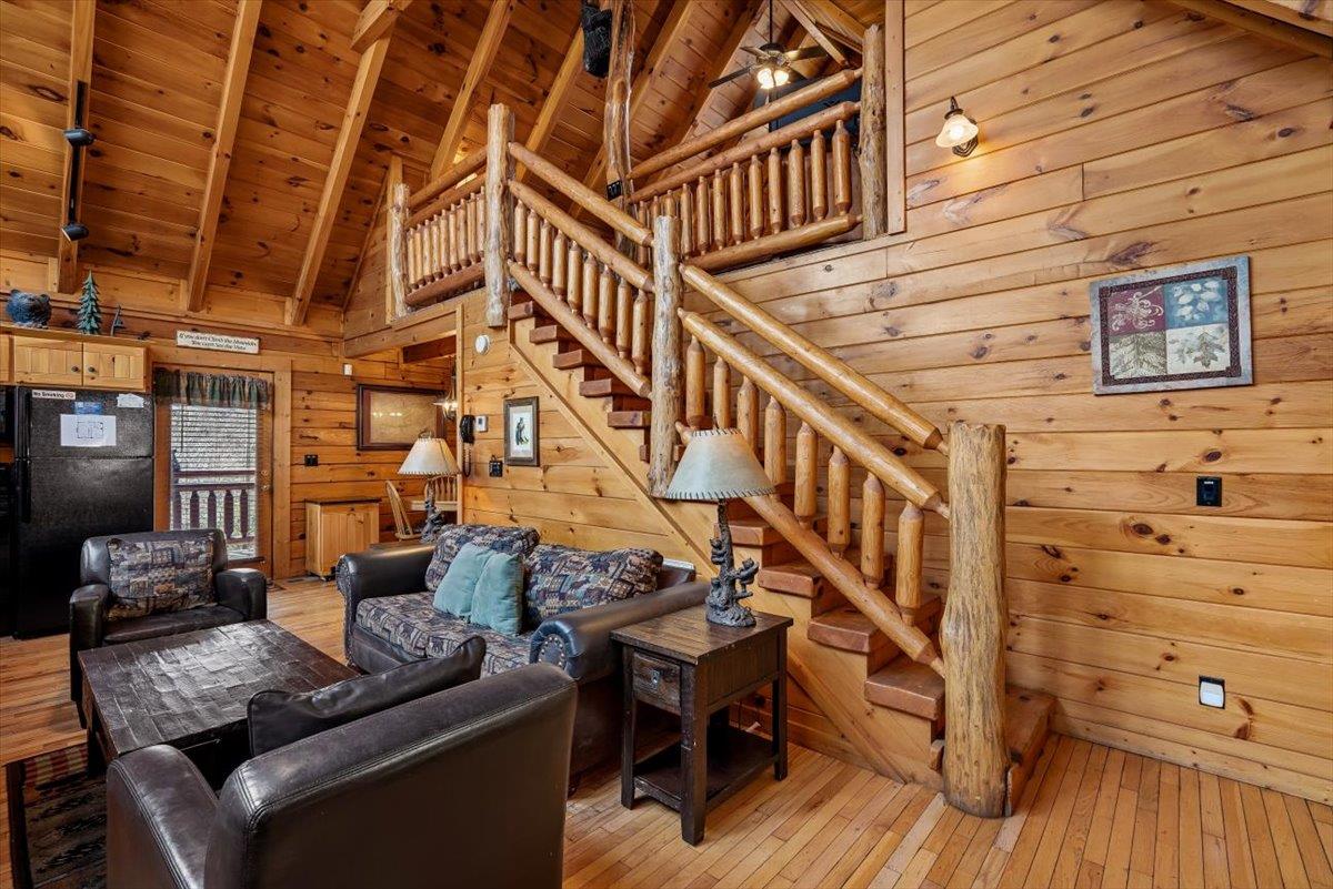 10Living Room