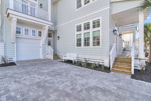 Welcome to That Beachfront Vibe