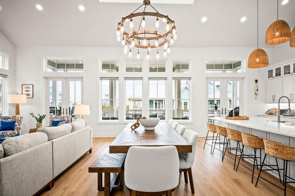 Main Living Area, 2nd Floor