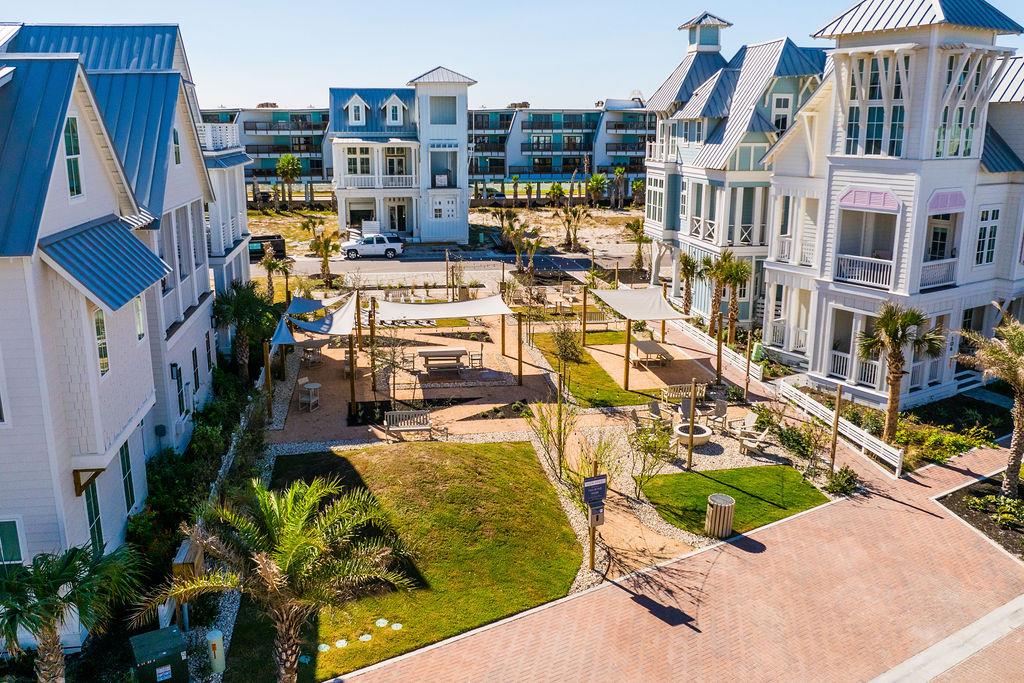 Tailwind Park, Beside Dancing Queen