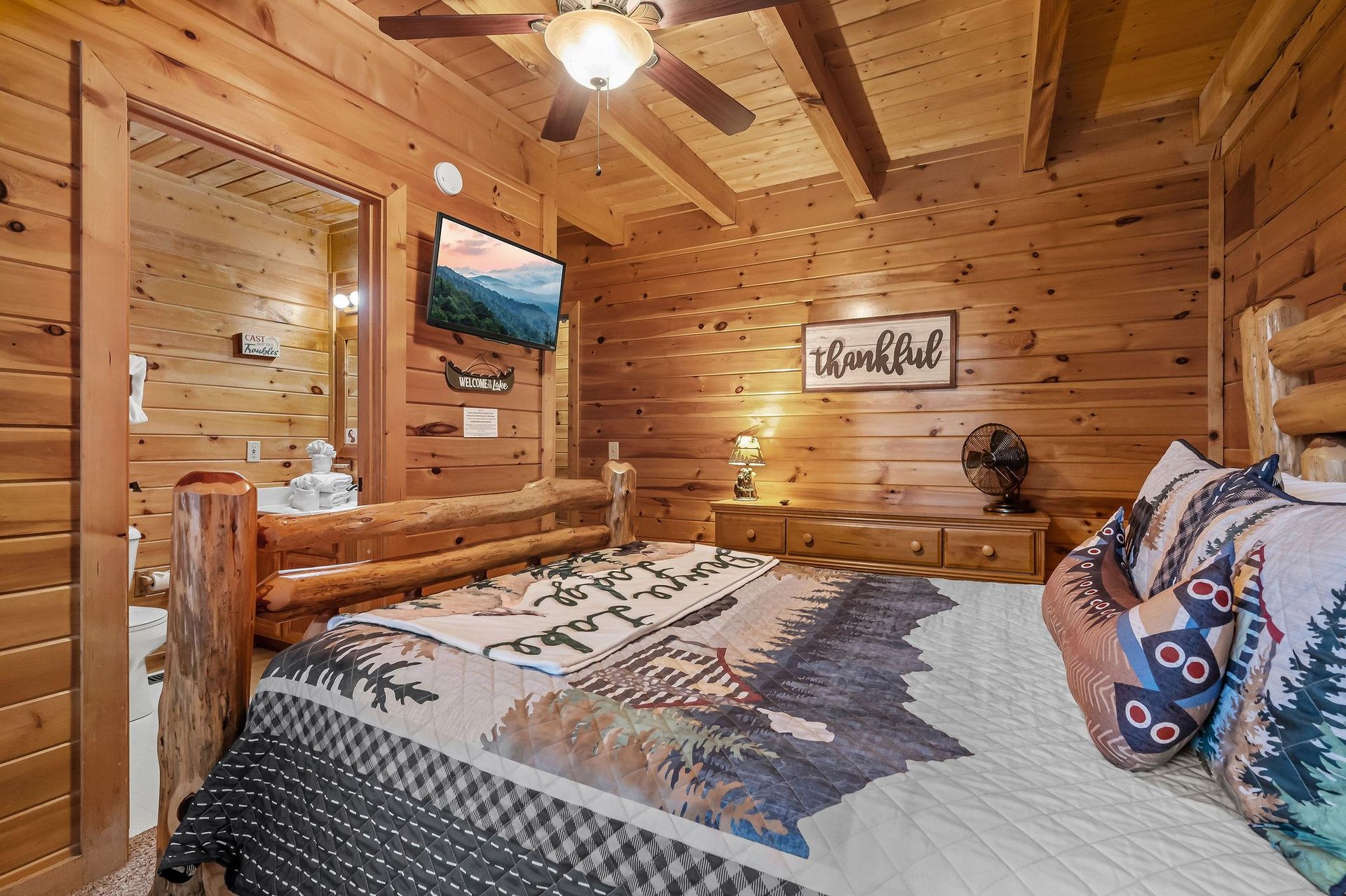 devinelakelodge17
