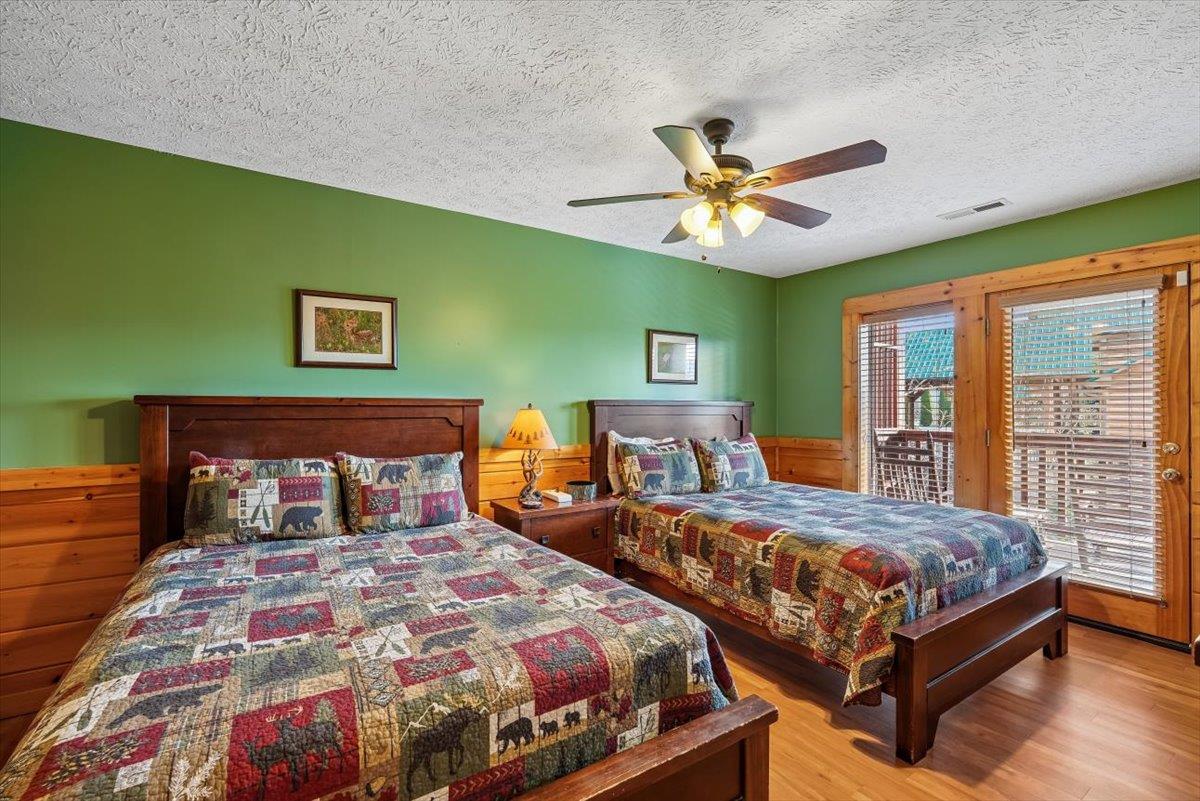 40Bedroom