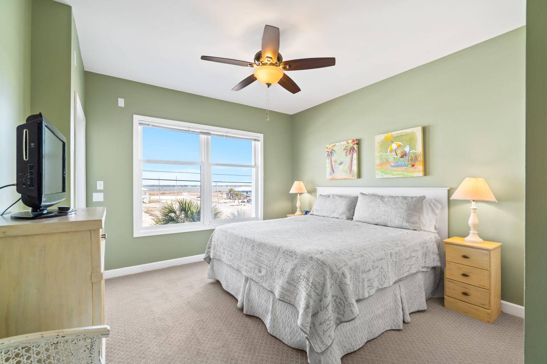 Guest Bedroom 1 King