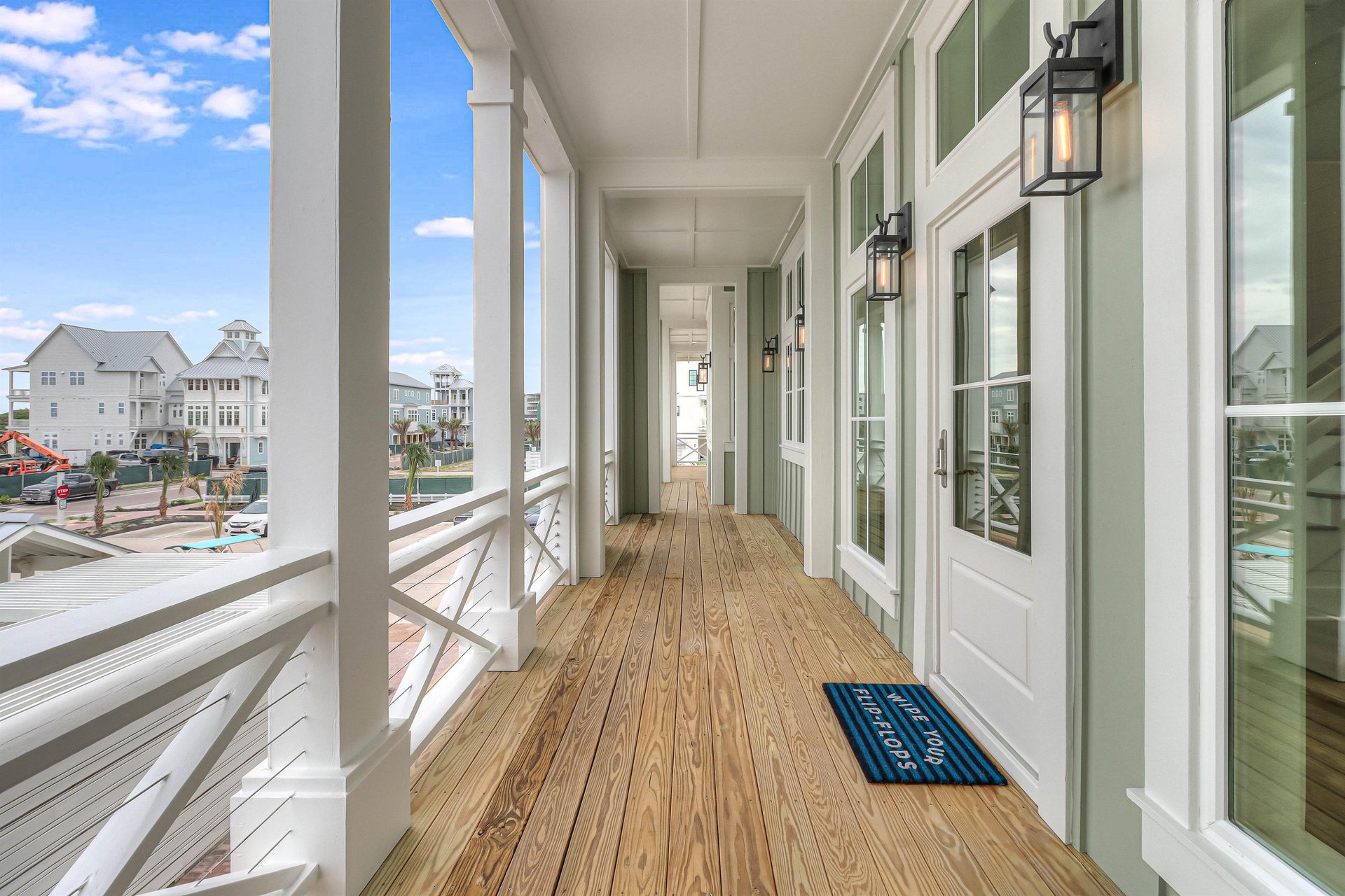 Side Wrap Balcony Overlooking Pool, 2nd Floor