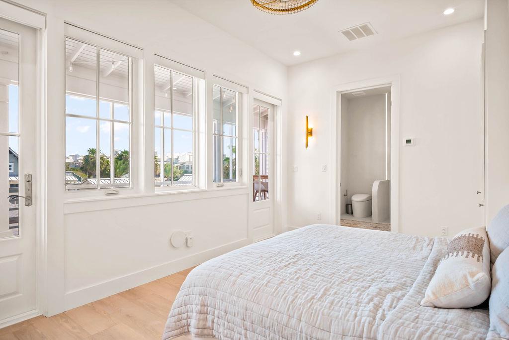 Primary King Bedroom, 2nd Floor