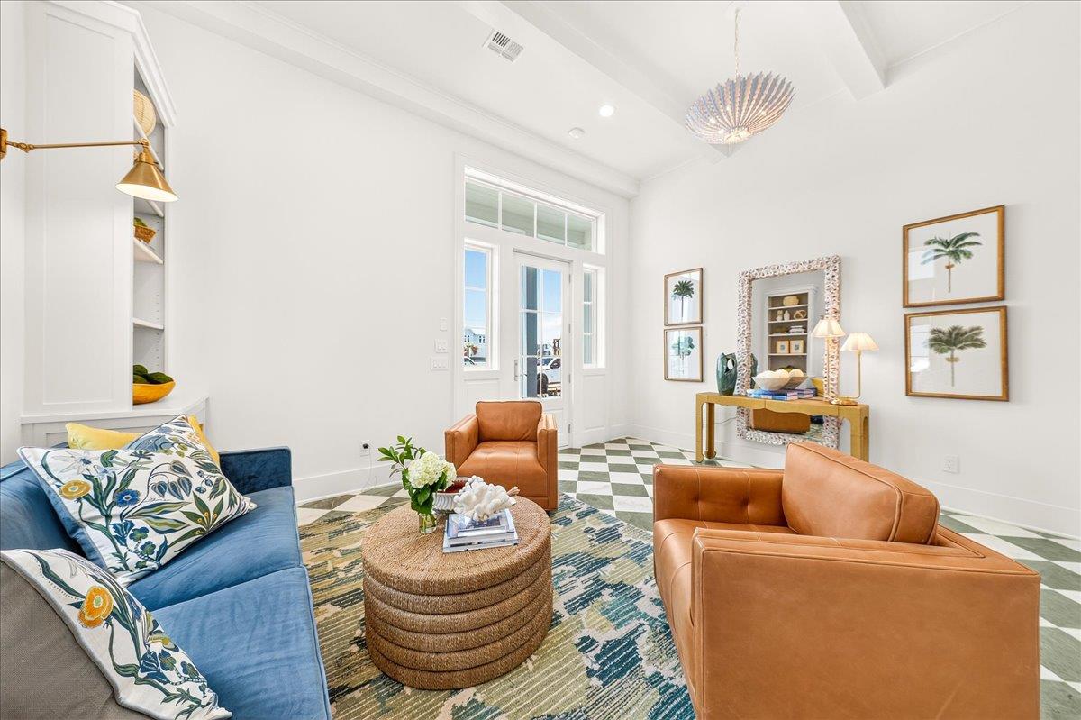 1st Floor, Sitting Room