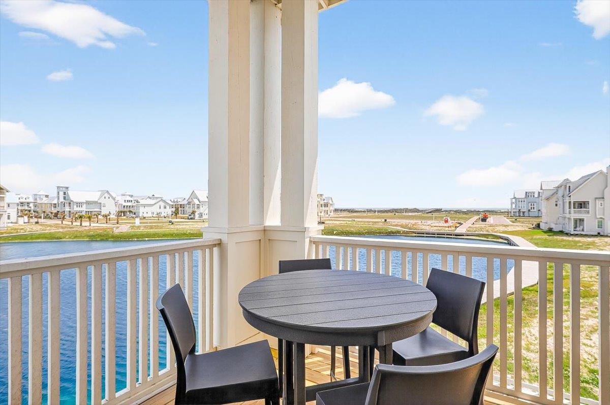 2nd Floor Wrap Around Porch