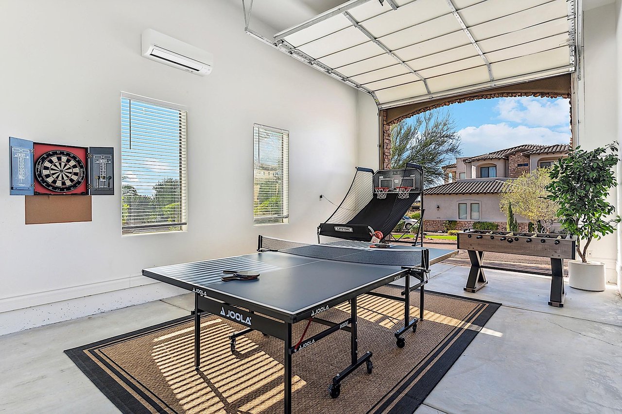 Game Room  Billiard table, Ping Pong Table, Basket Ball Game, Dart Board