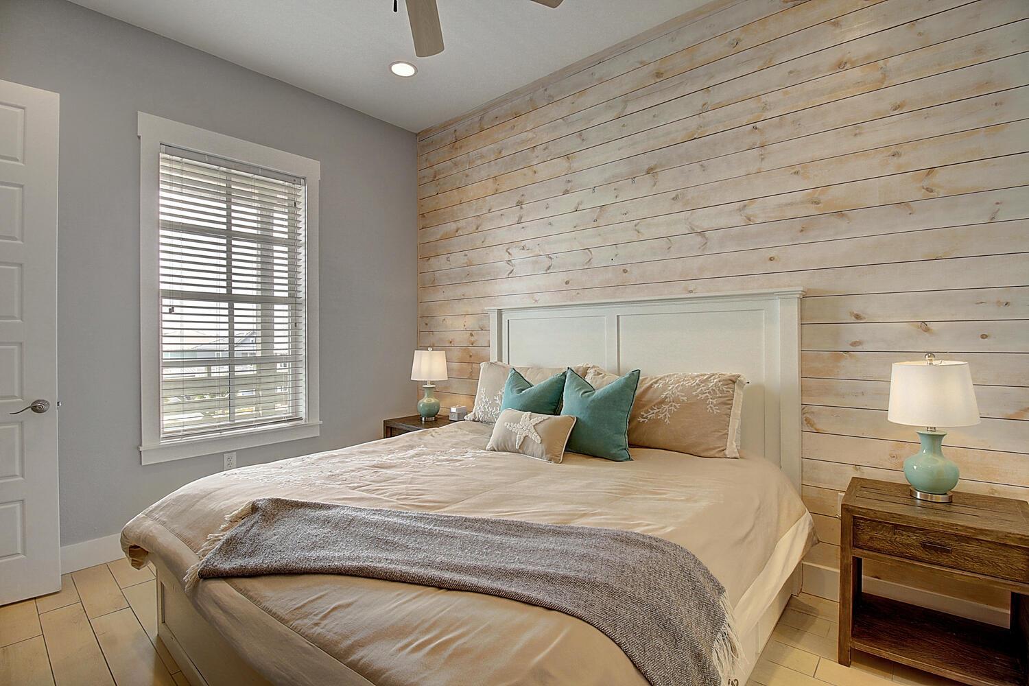 King Bedroom, 1st Floor