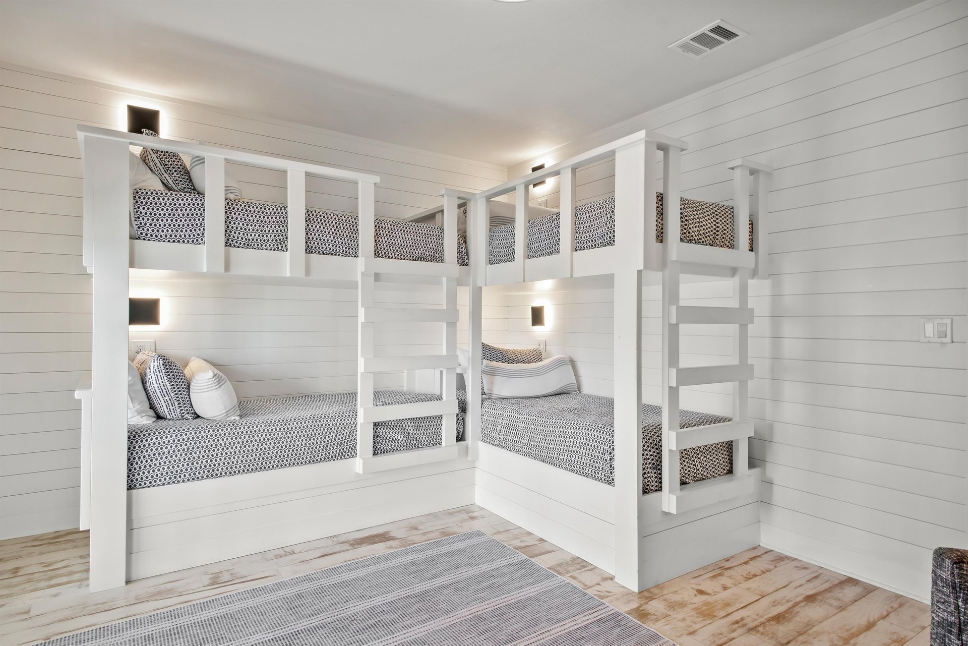 1st Floor Bunk Room
