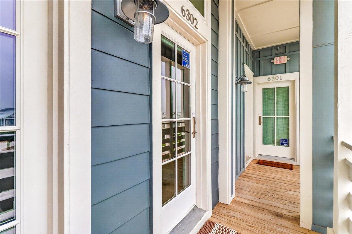 3rd Level, Main Entrance