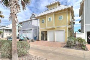 Rear Parking and Shower Nook Access