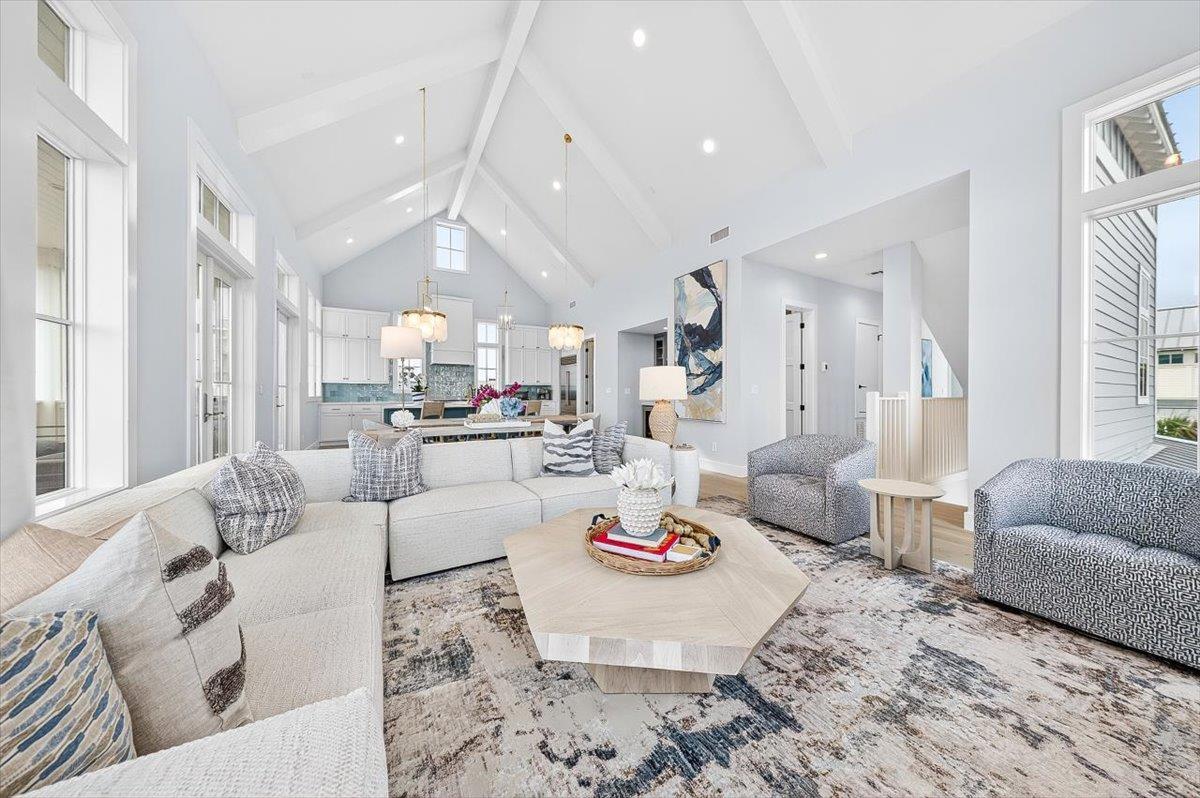 2nd Floor, Living Room