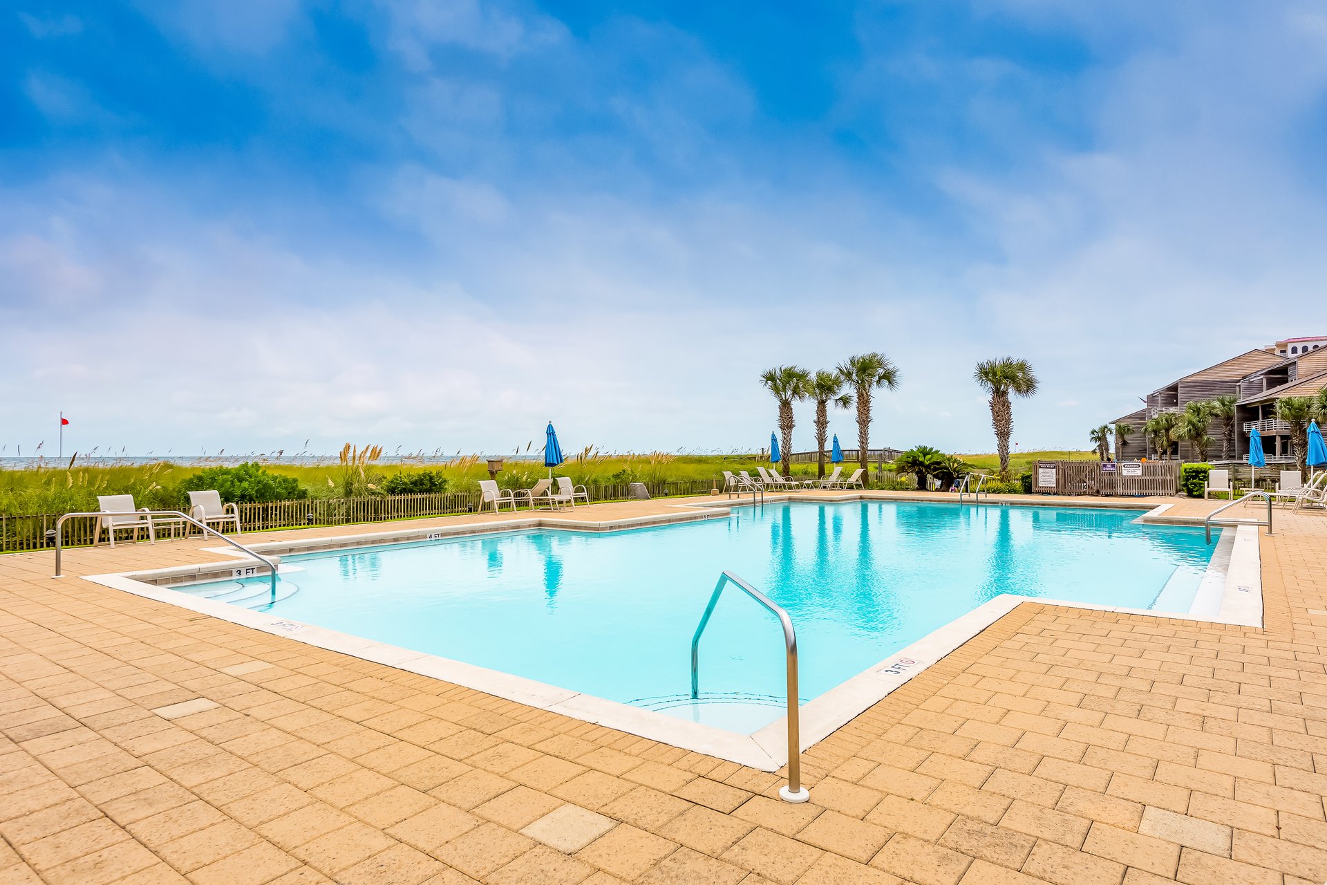 Gulffront Getaway 24