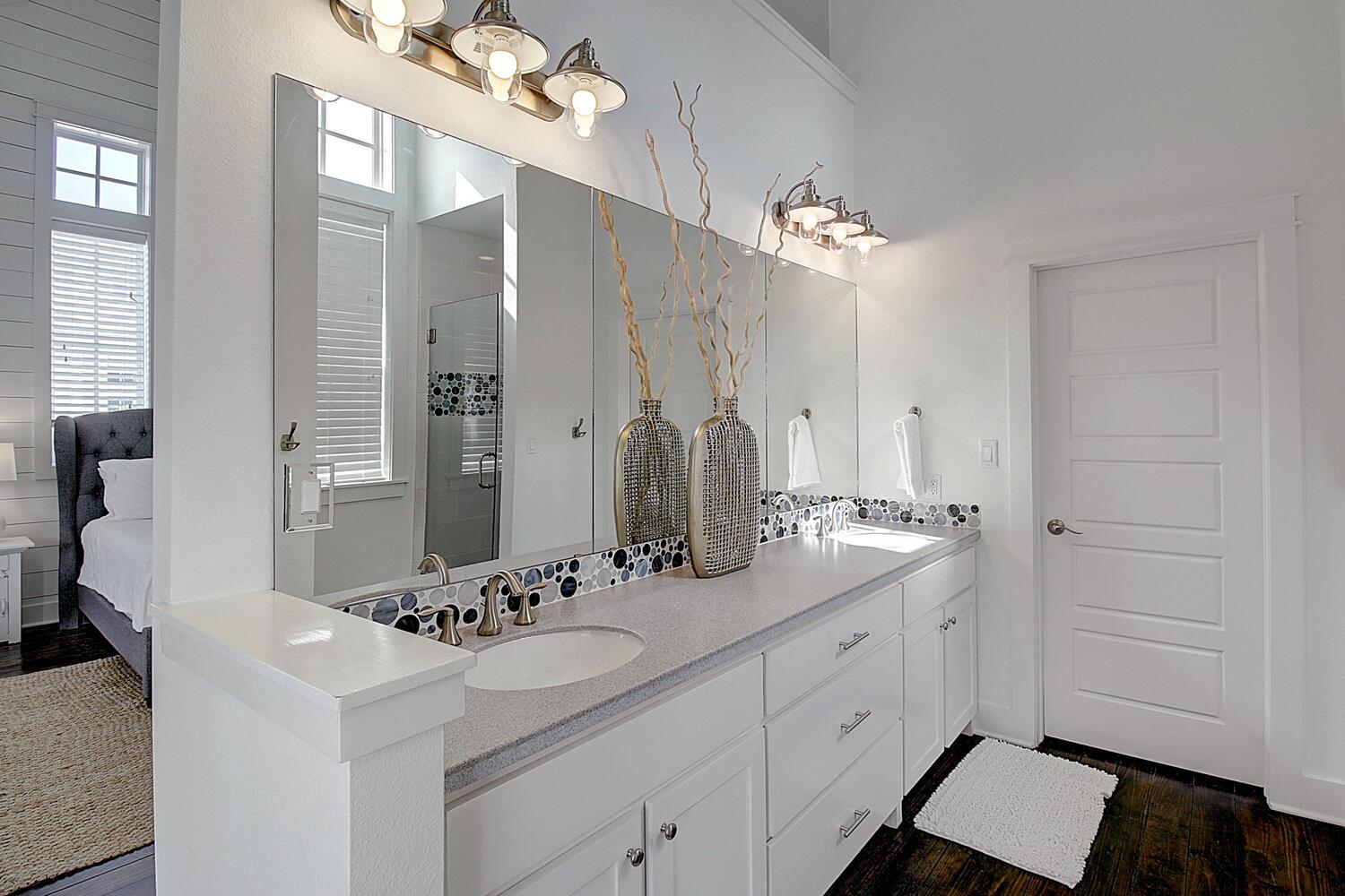 2nd Floor Master Bathroom