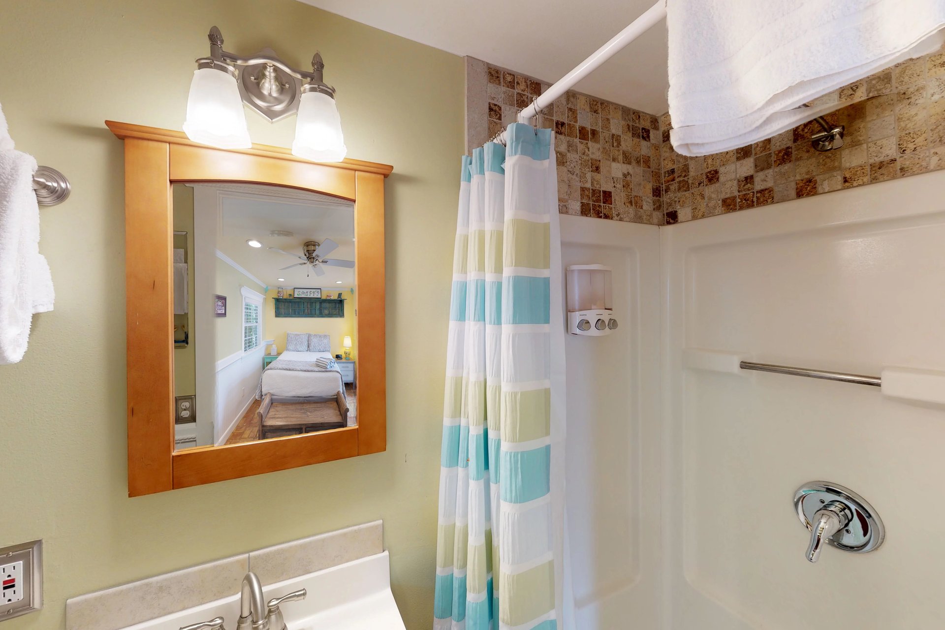 Truman  Duval  Studio A 8