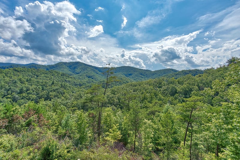 Mountain views from at Four Seasons Lodge, a 3bedroom cabin rental located in Pigeon Forge