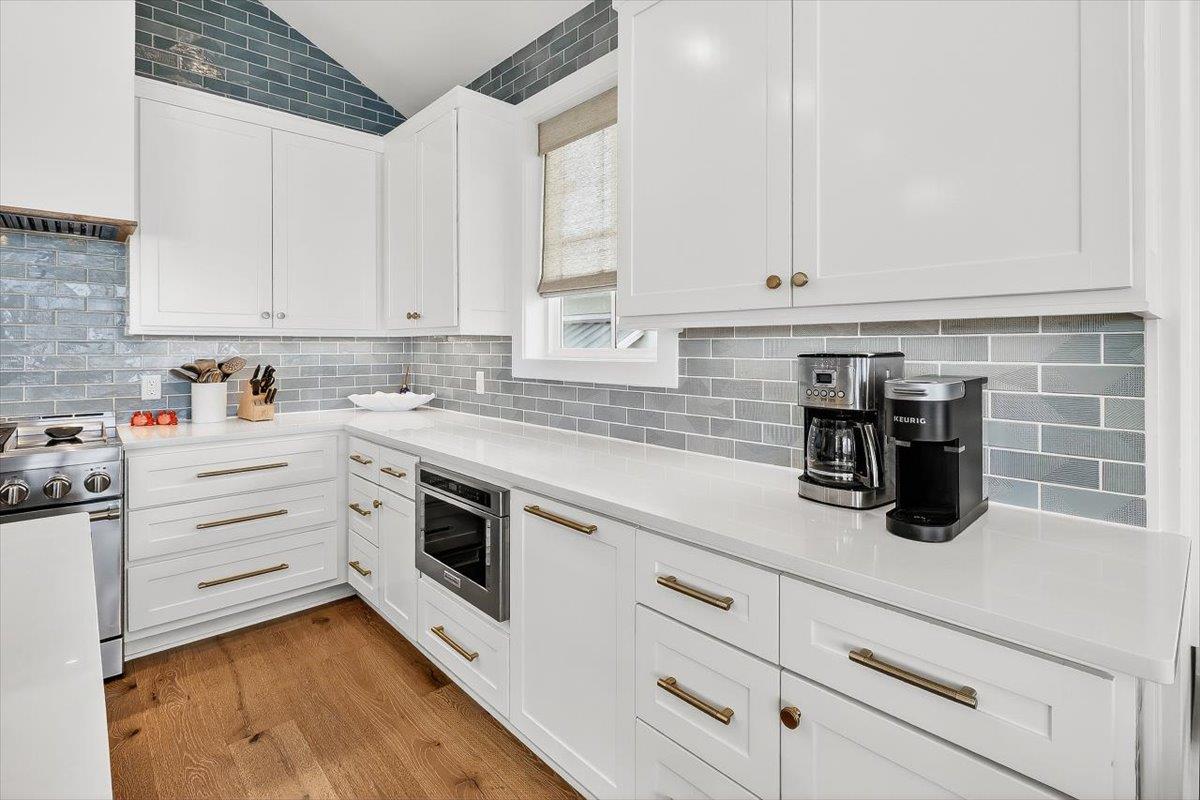 3rd Floor, Kitchen