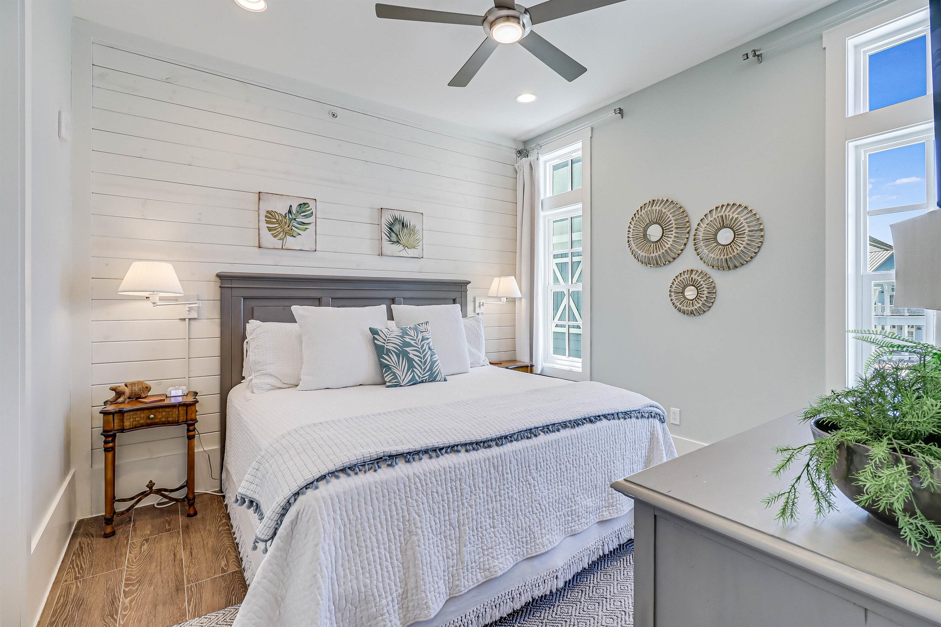 King Bedroom, 2nd floor