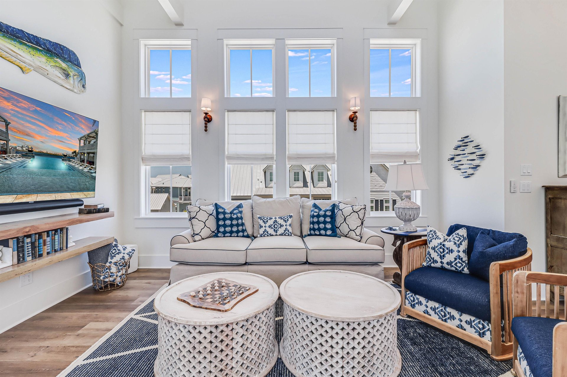 Main Living Area, 3rd Floor