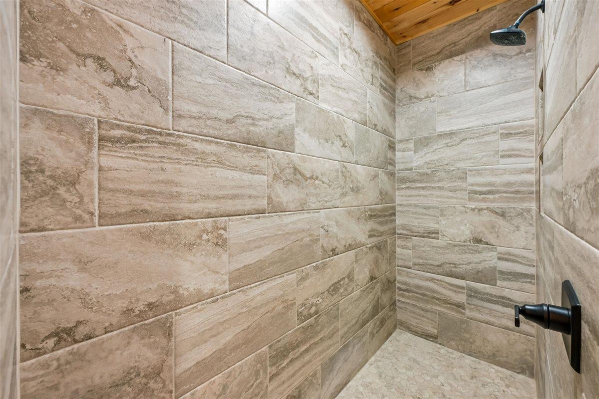 33Primary Bath