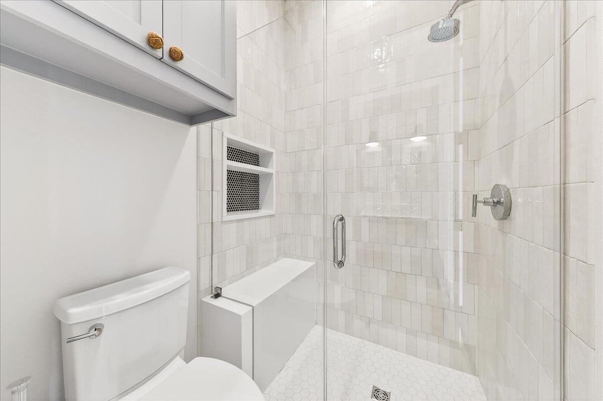 First Bunk Bathroom, 2nd Floor