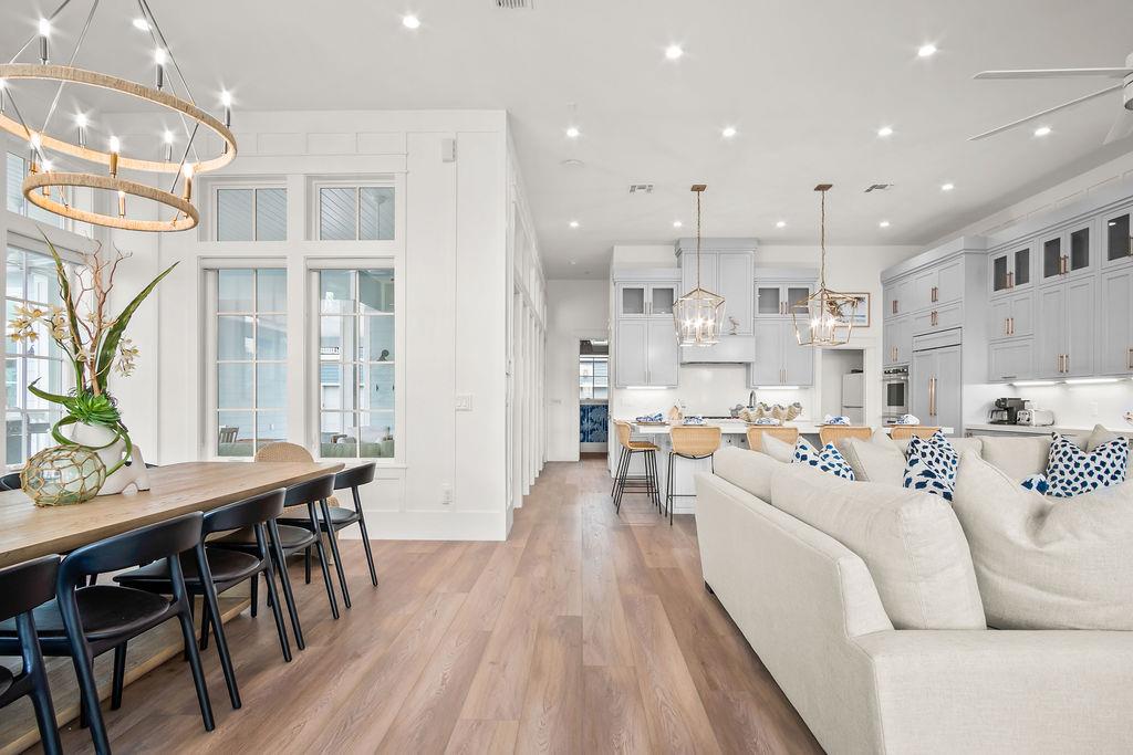 1st Floor, Living Room