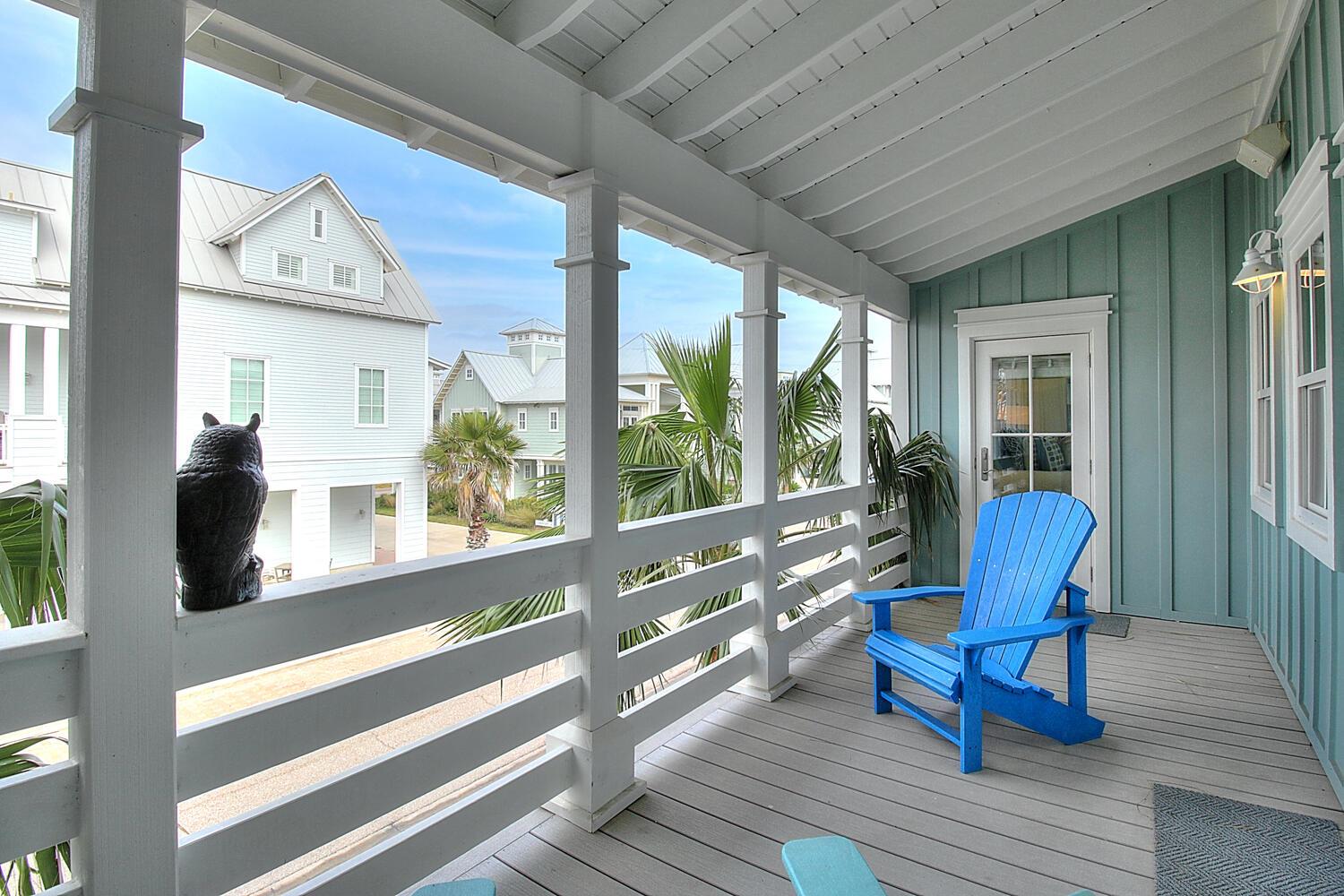 2nd Floor, Lounge Balcony