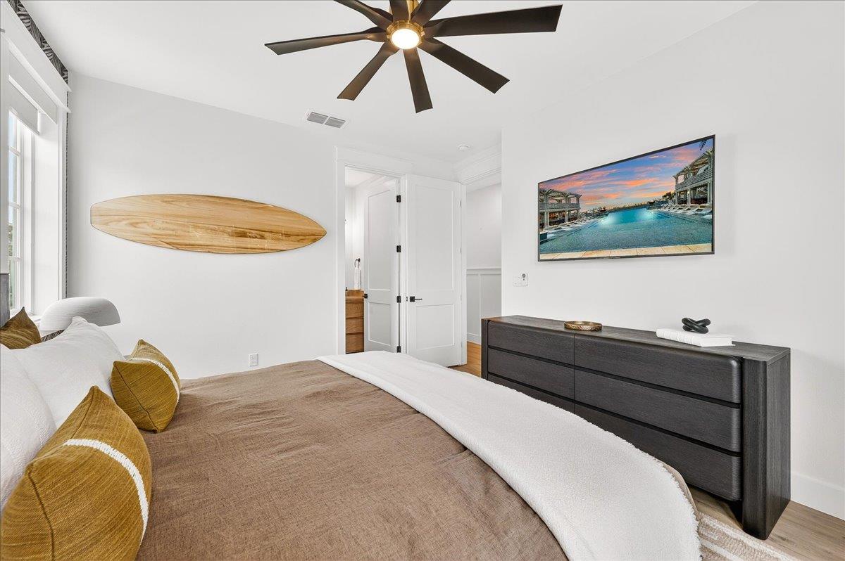1st King Bedroom, 1st Floor
