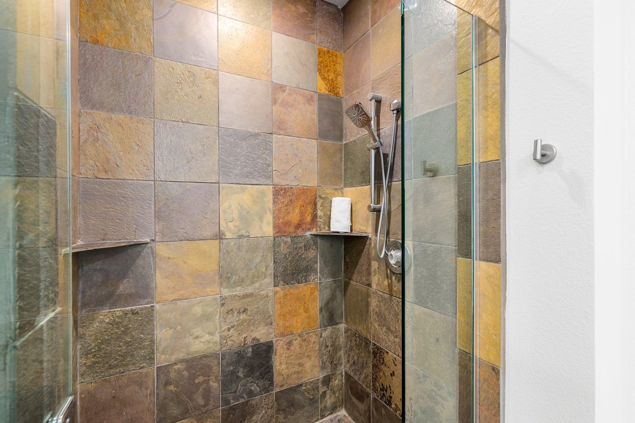 Guest shower