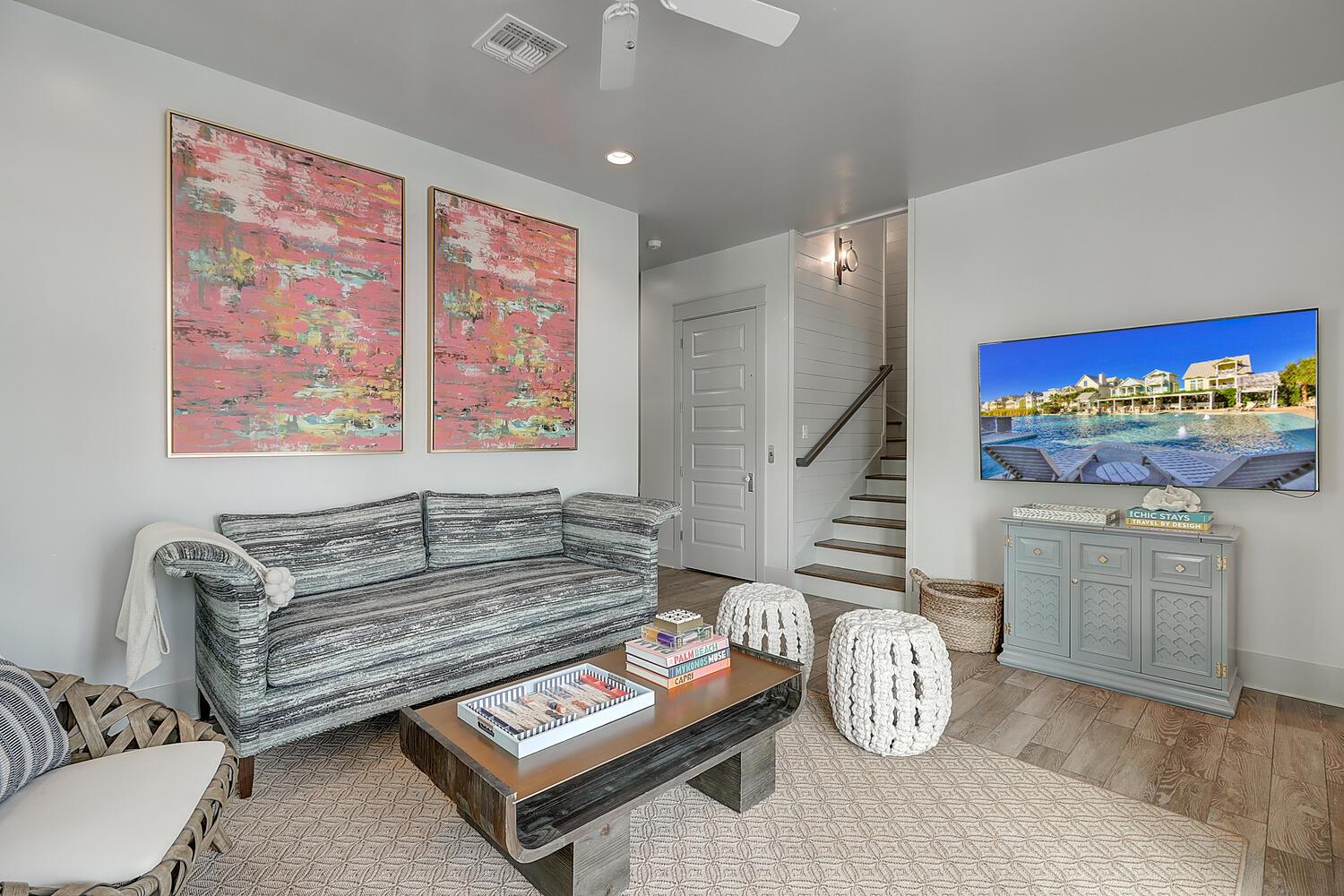 1st Floor Living Area Has a new queen sleeper sofa