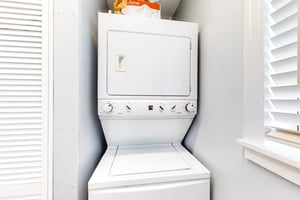 5208182.jpg