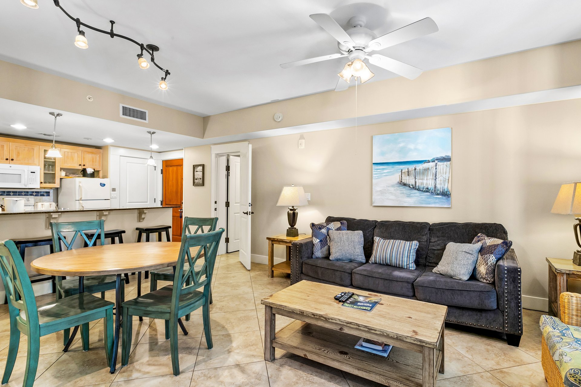 Baytowne Wharf  Market Street Inn 232234 Sand amp Serenity and Salty 2