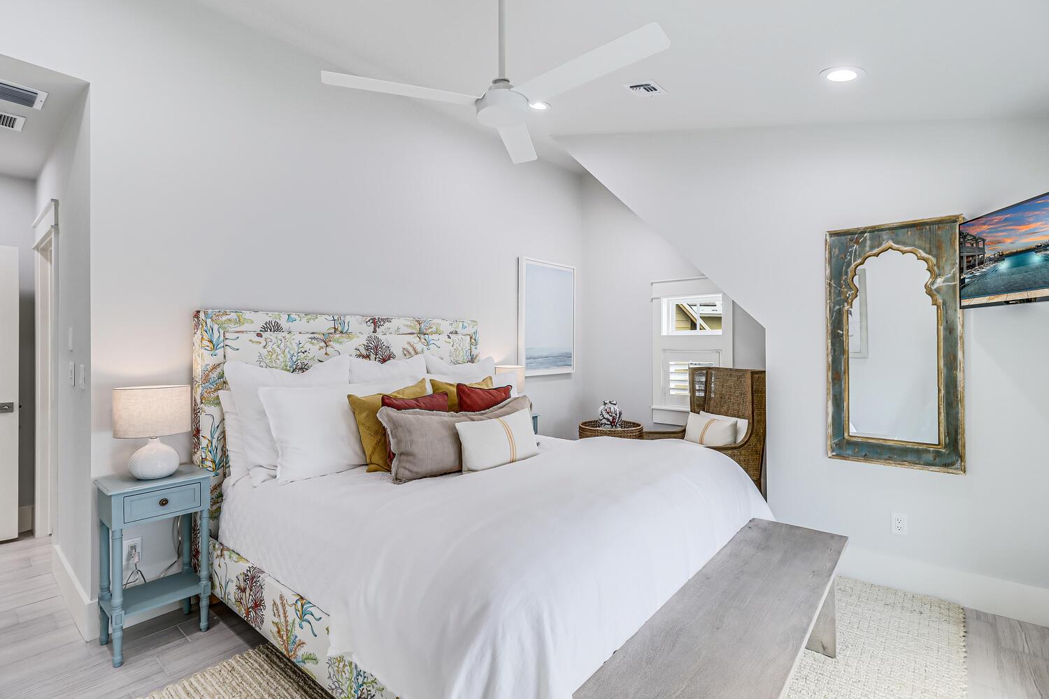 3rd Floor King Primary Suite