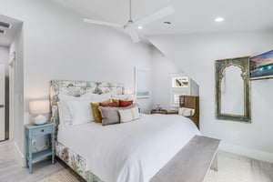 3rd Floor King Primary Suite