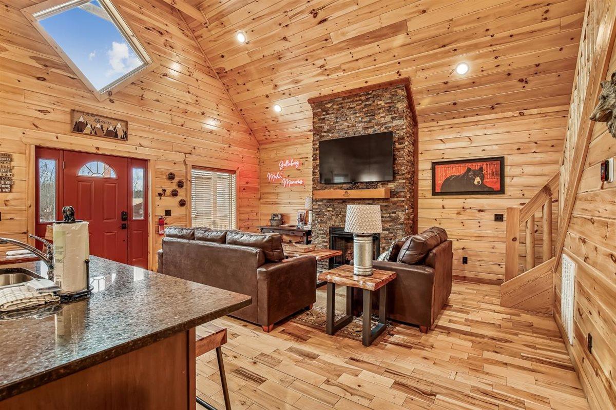 16Living Room