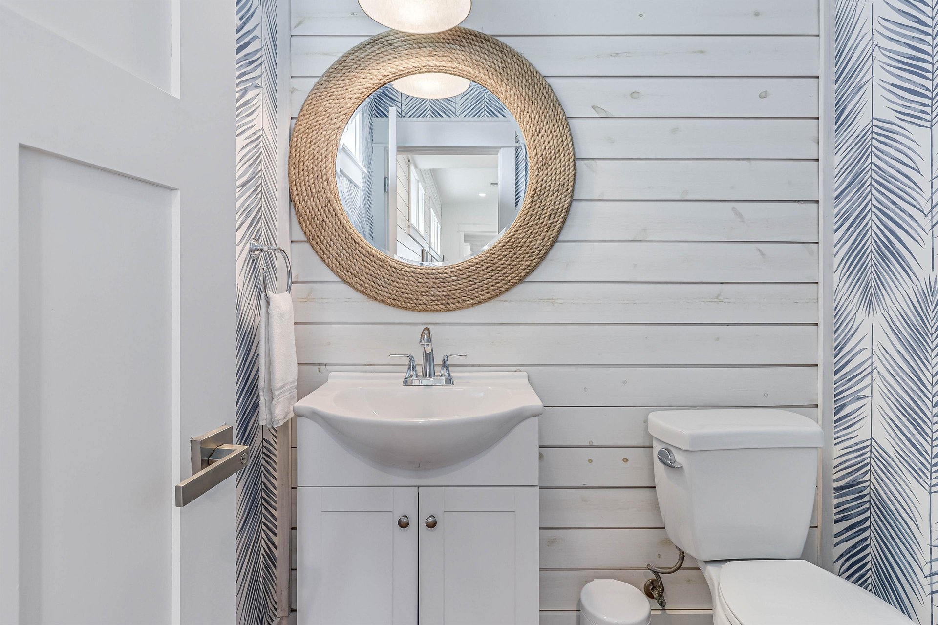 Powder Bath, 1st Floor