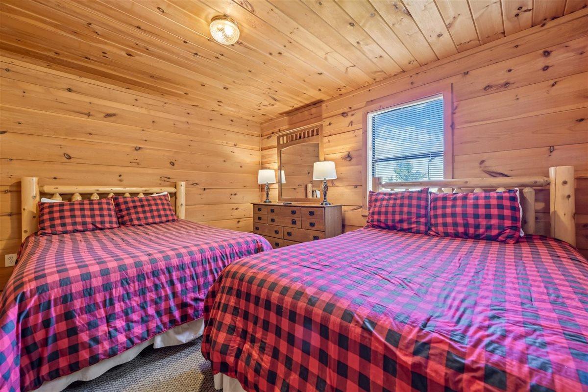 071Bedroom