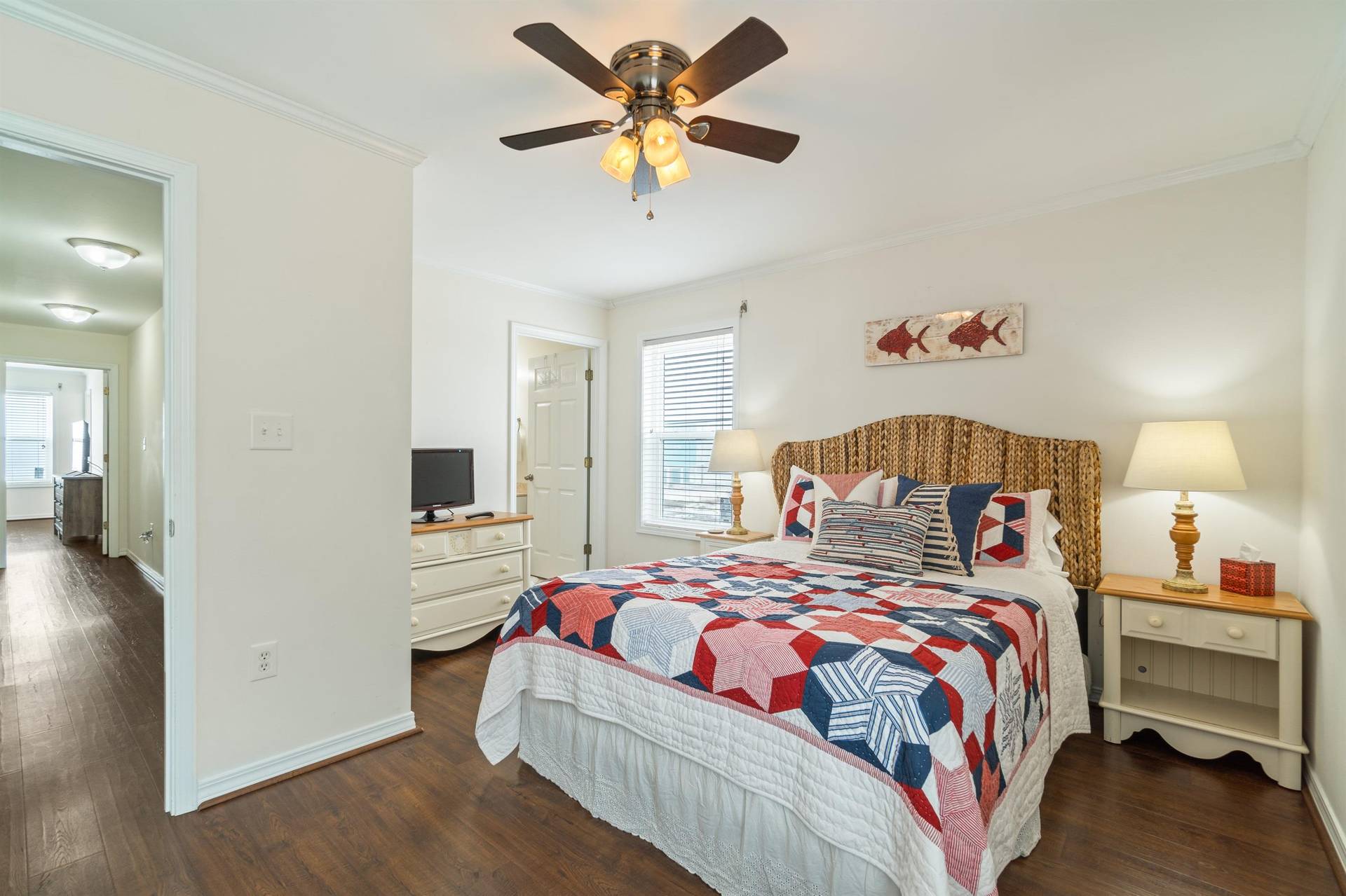 Guest Bedroom 1 Queen