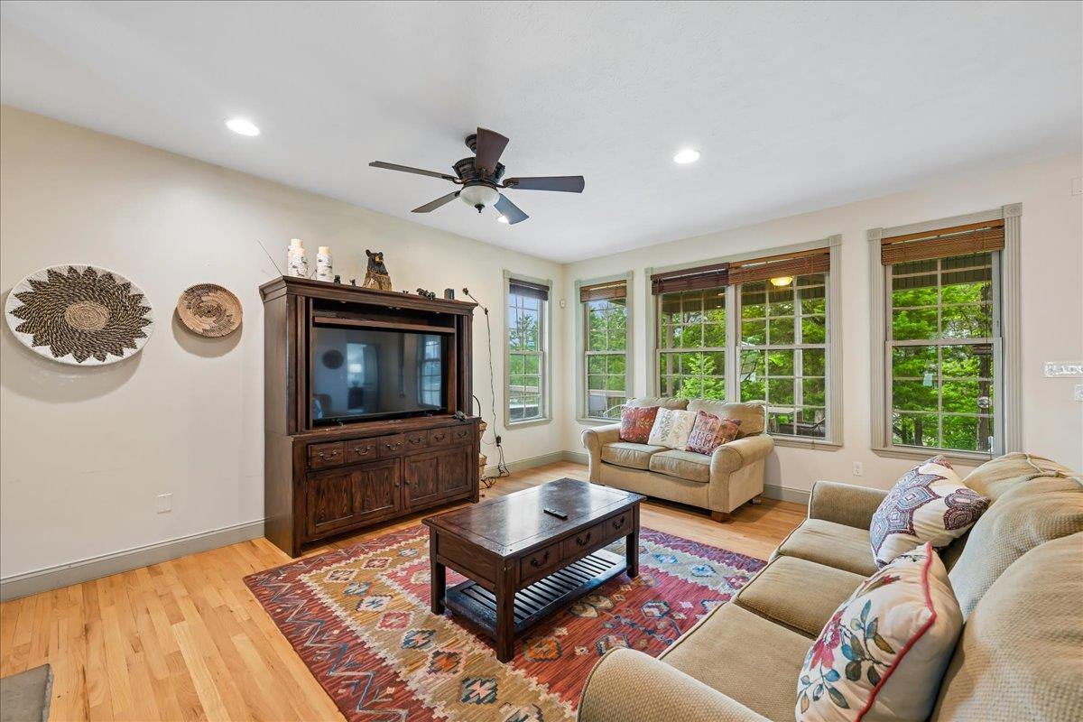19Living Room