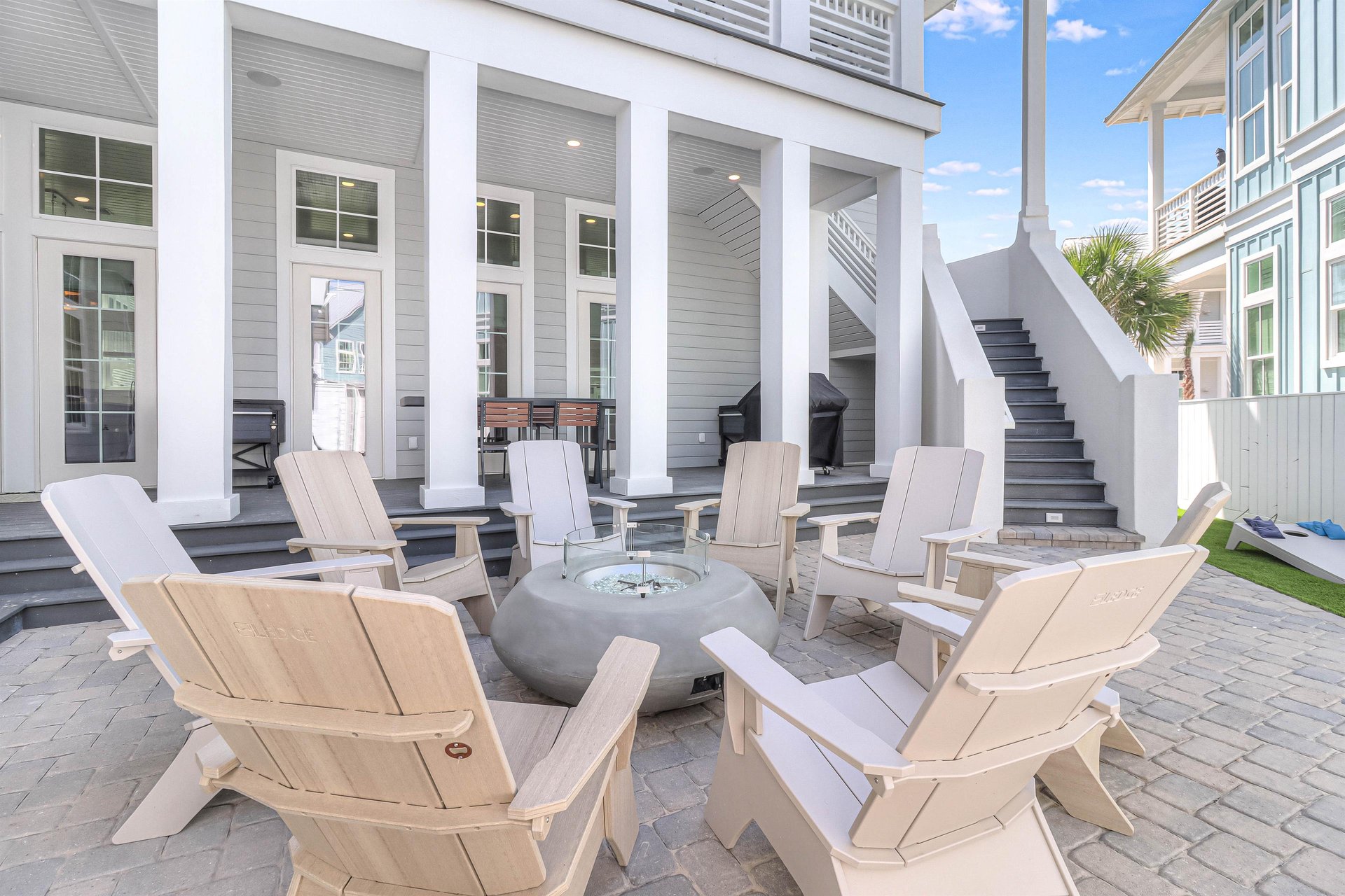 Fire Lounge, 1st Floor