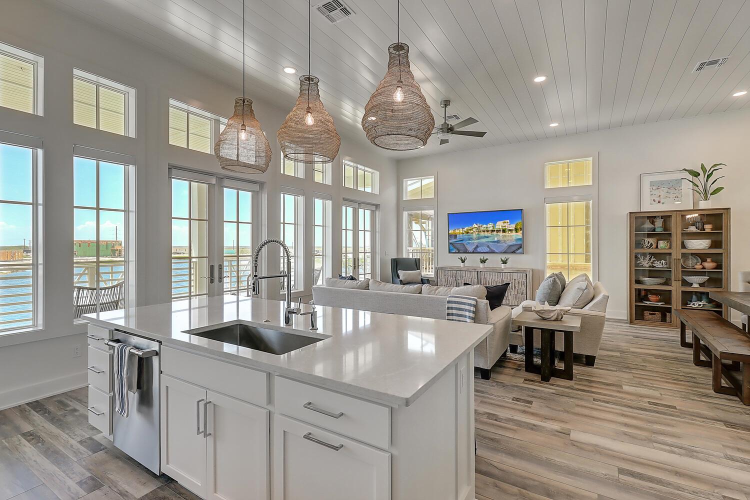 Kitchen, 2nd Floor