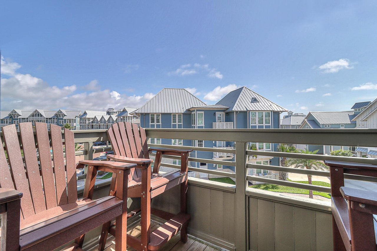 Private Balcony Overlooking Town Center