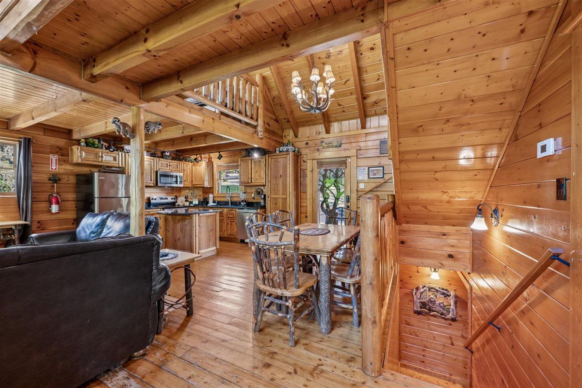 12Dining Room