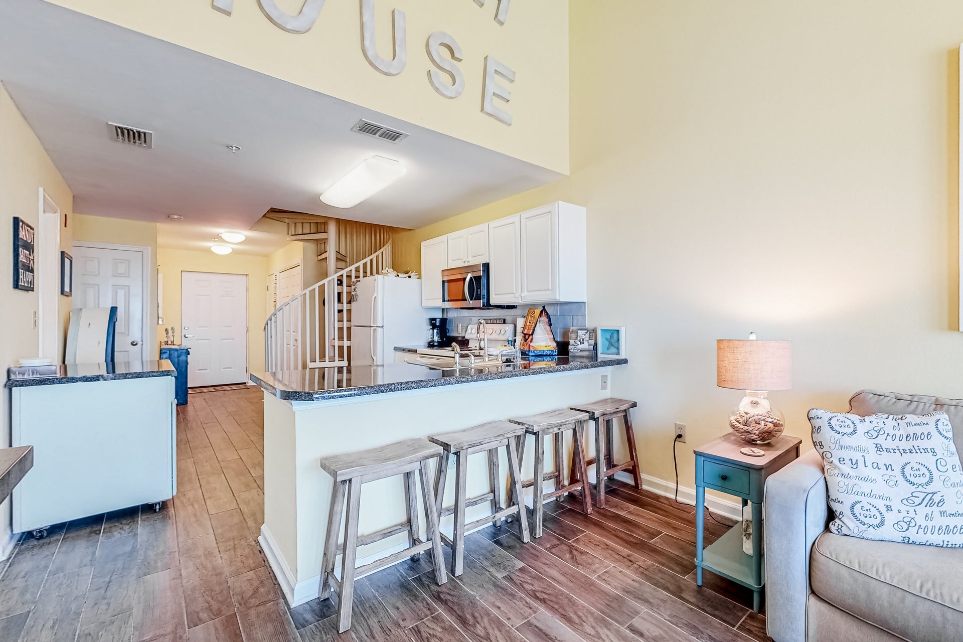 Grand Caribbean 410 8